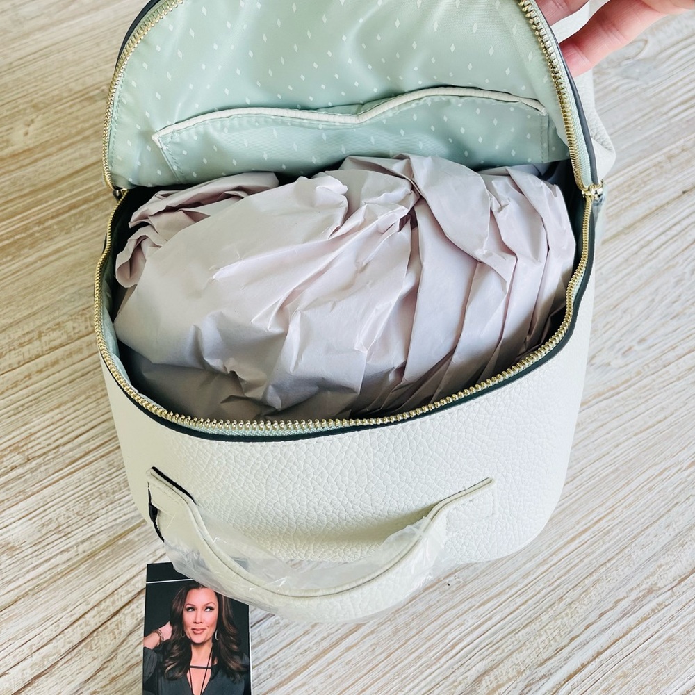 NWT Vanessa Williams Cream & Mint Backpack - Picture 5 of 14